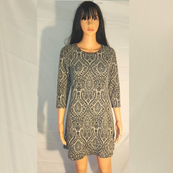 London Style collection short dress. Tan/Black in size 4-Petite - Picture 6 of 16